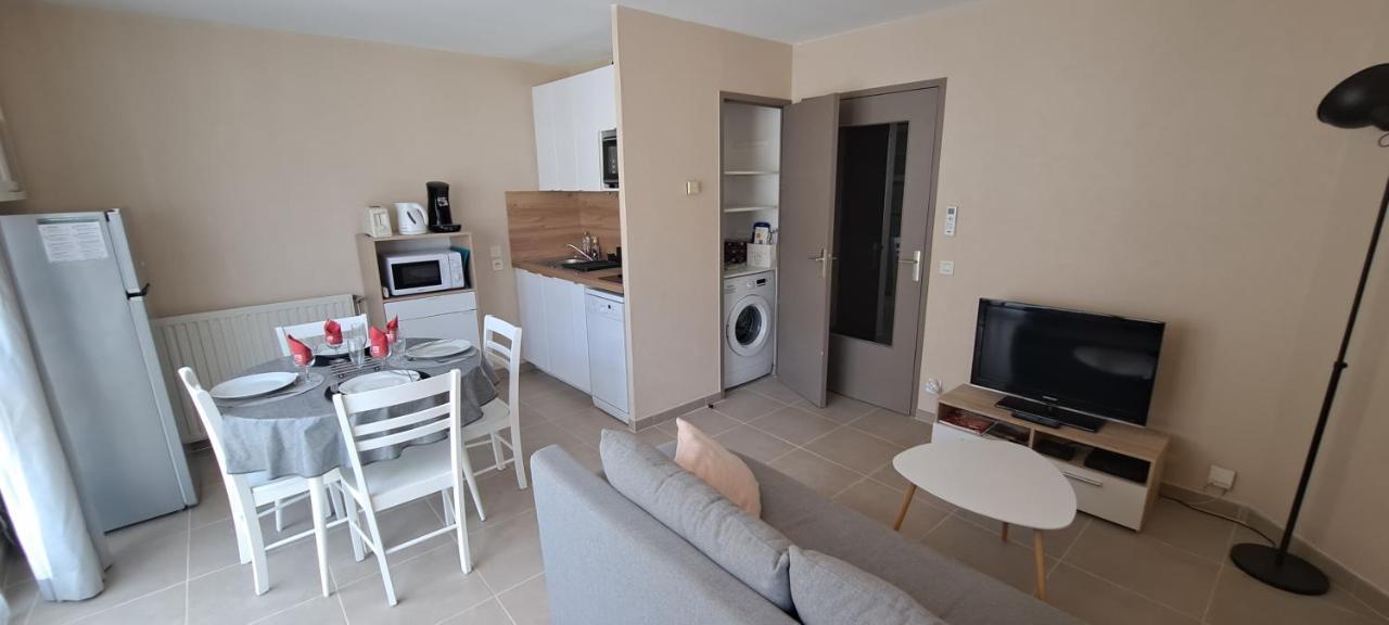 Appart T2 Standing Tout Confort Avec Balcon - Parking En Option Lyon Luaran gambar